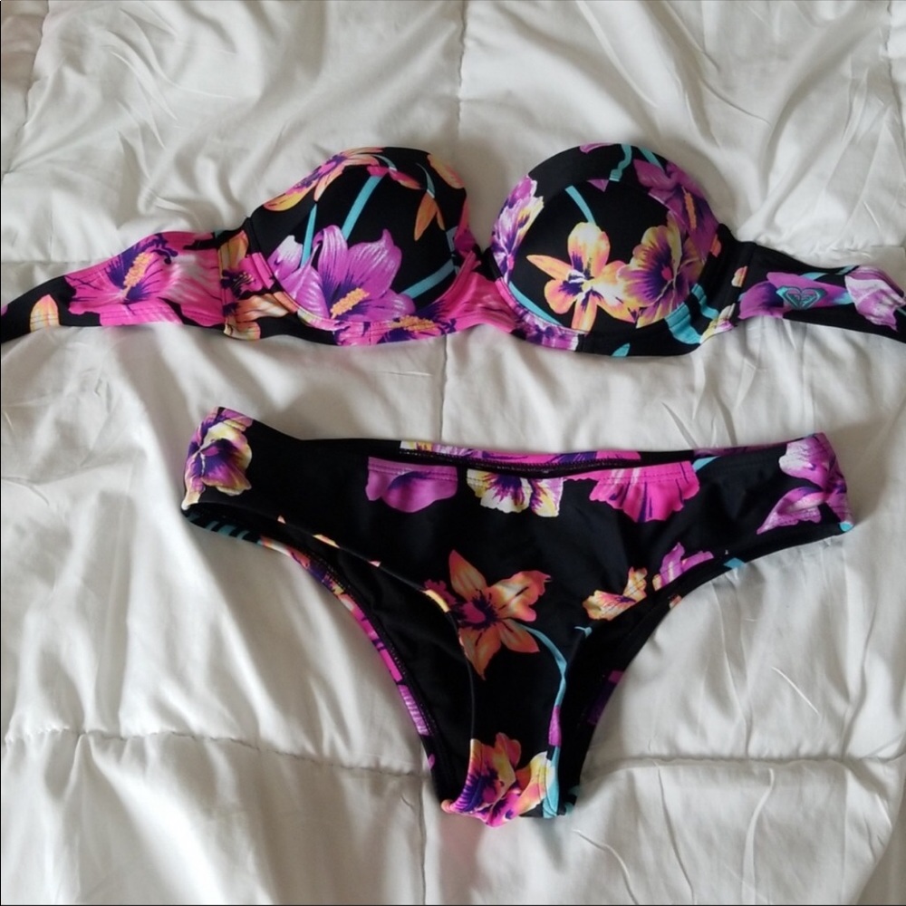 Roxy Bikini/ Swimsuit, Black, Pink, Floral, Small